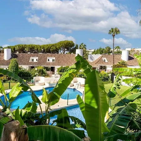 Marina 3bd Sea Views Club Access Apartment *