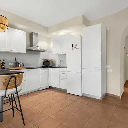 Marina 3bd Sea Views Club Access Apartment Marbella