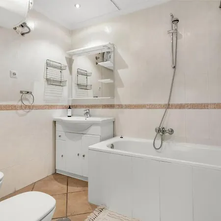 Marina 3bd Sea Views Club Access Apartment