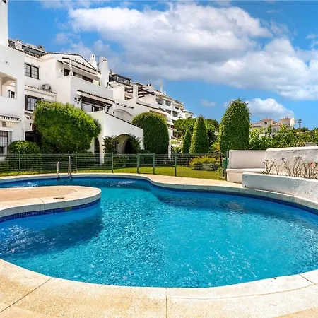 Marina 3bd Sea Views Club Access Apartment